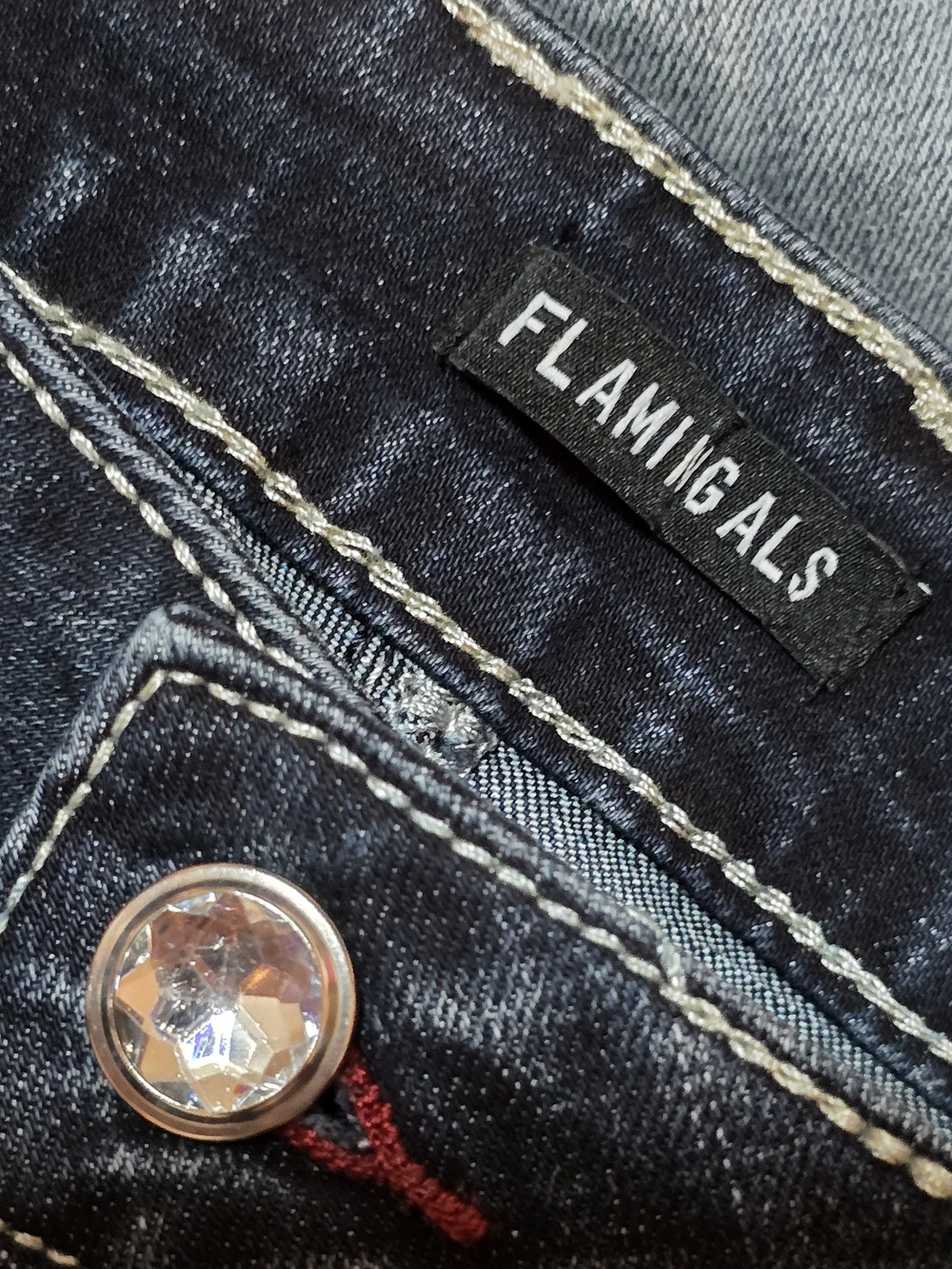 ✨ FLAMINGALS Rhinestone & Embroidered Mid-Rise Bootcut - Large - Picture 13 of 15